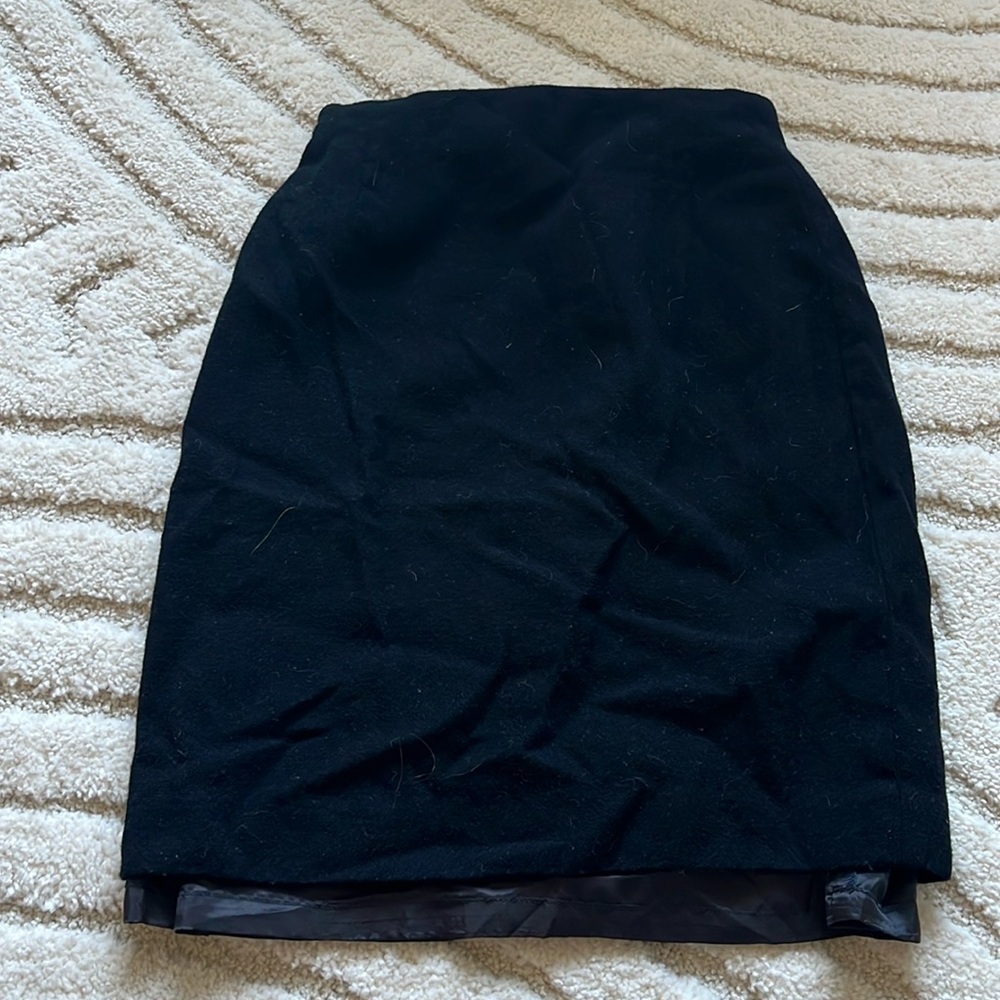 Black pencil skirt with liner